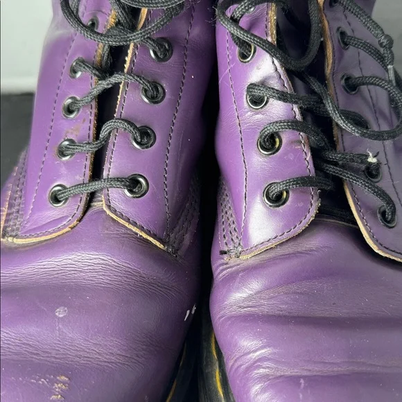 Vintage DOC MARTENS England Made Purple Lace-up Boots - Picture 5 of 16